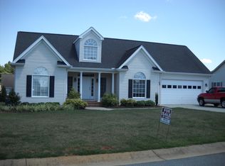 103 Cale Dr, Burlington, NC 27215