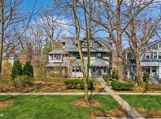 2319 Lincoln St, Evanston, IL 60201