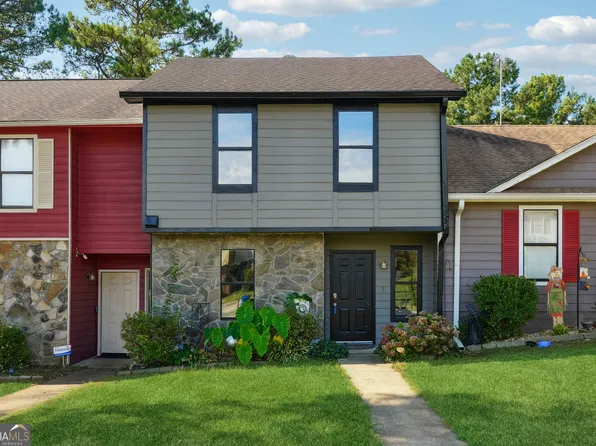 8205 Canyon Forge Dr, Riverdale, GA 30274