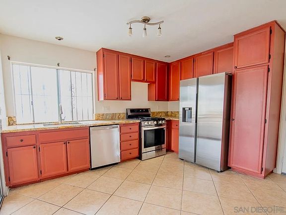 4th image of 763 Kingswood St