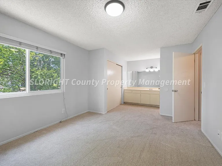 1351 Royal Way #4 — Photo 19