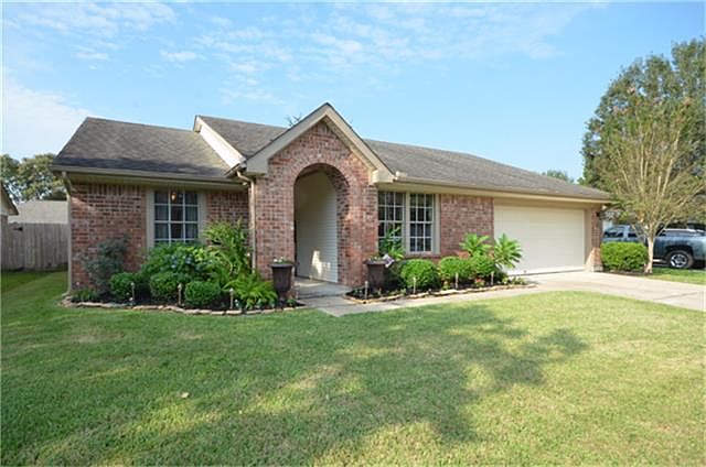 1st image of 15822 Saint Lawrence Cir