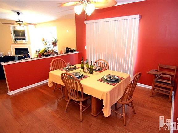 3rd image of 4134 Breezewood Dr #203