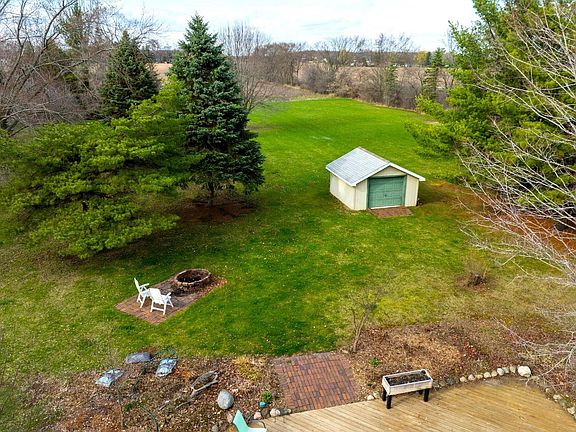 5th image of 1735 Scully Rd