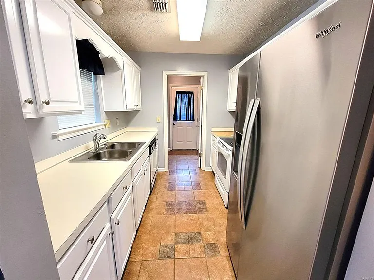 3248 Meadow Walk Ln — Photo 4