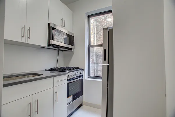 Rented by Corcoran | media 4