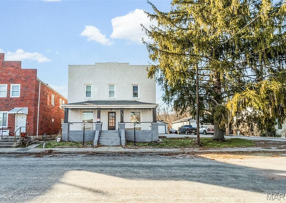 1st image of 208 N County Rd