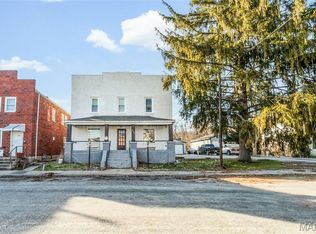 208 N County Rd, Hardin, IL 62047