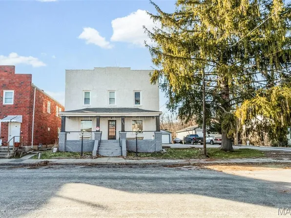 208 N County Rd, Hardin, IL 62047