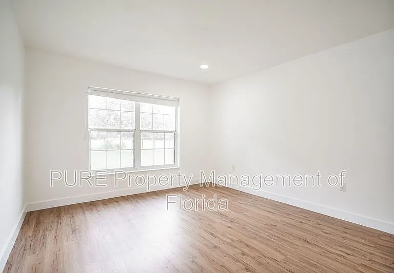 14232 SW 8th Ave — Photo 15