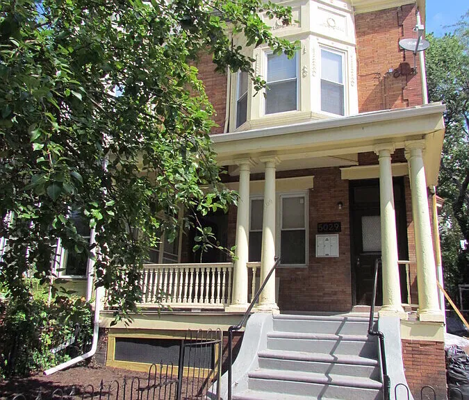 5029 Cedar Ave #2F — Photo 1
