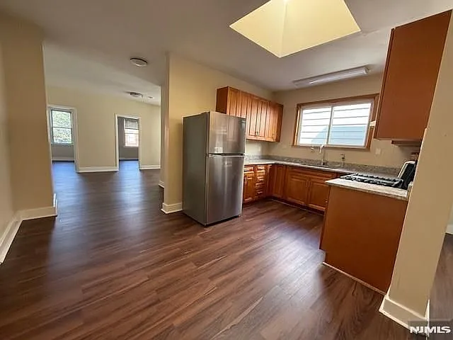234 Paterson Ave — Photo 3