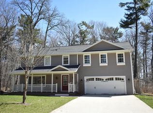 9029 N Sandwood Ln, Oostburg, WI 53070