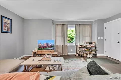 47 Abbottsford Pl #1 — Photo 3