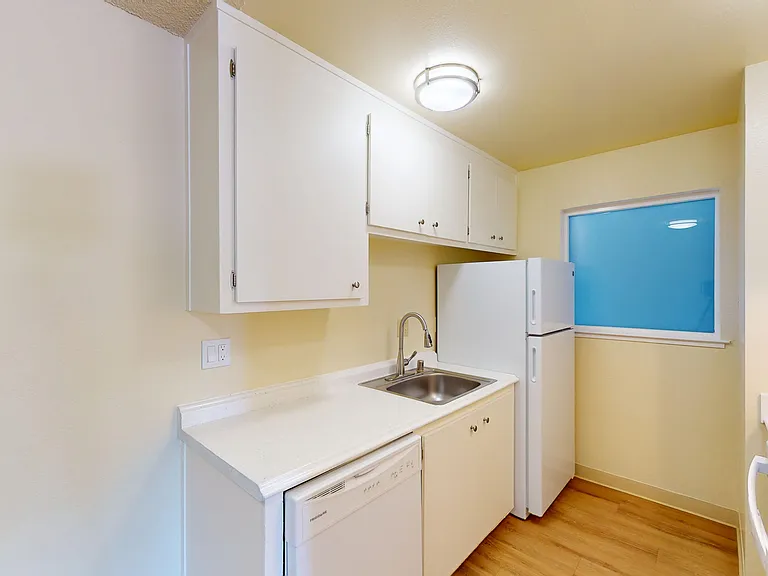 541 Alameda Del Prado #207 — Photo 3