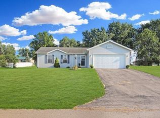 223 Meadow Dr, Orangeville, IL 61060