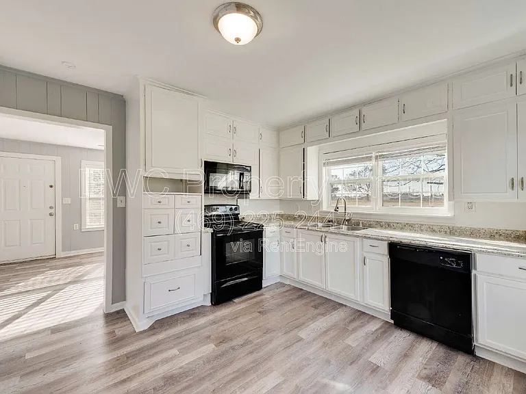 192 Diamond Ranch Rd — Photo 12