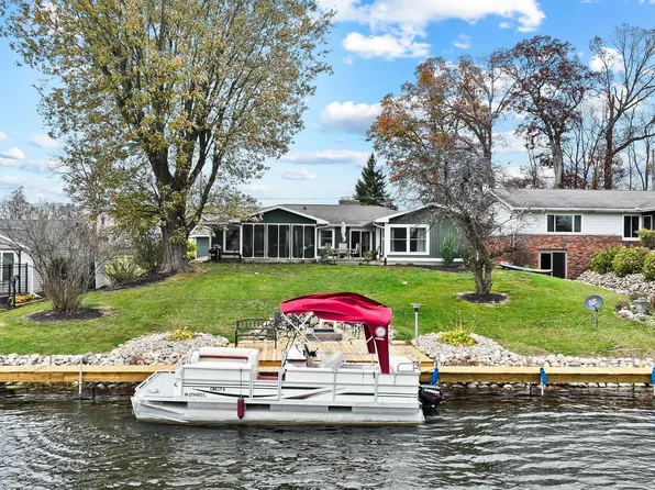 620 E 450 S, Wolcottville, IN 46795