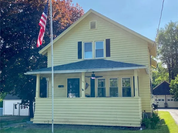 195 Farnum St, Wellsville, NY 14895