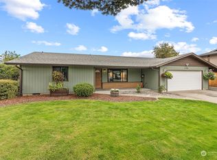 135 Alameda Dr, Kelso, WA