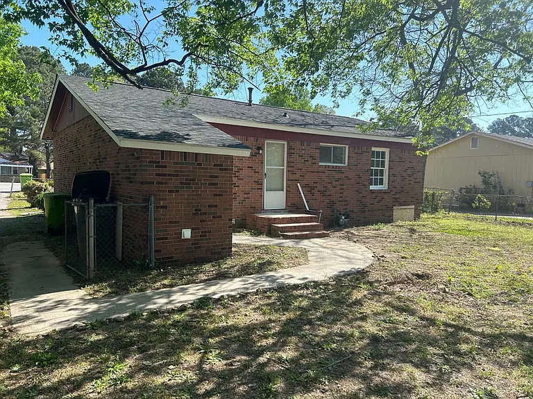 4539 Bluff Rd — Photo 23