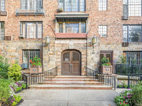20 continental Avenue #2R, Forest Hills, NY 11375