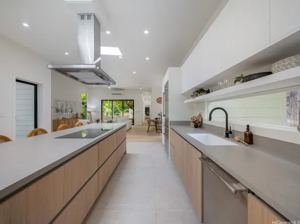 223 Lanipo Dr, Kailua, HI 96734