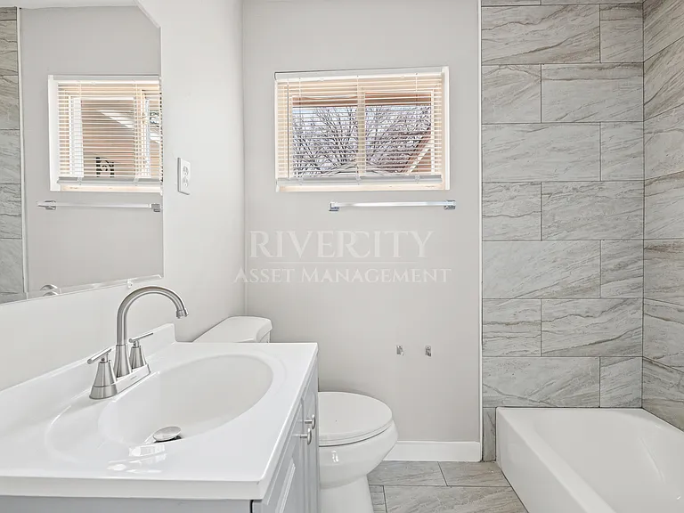 1694 Claire Dr — Photo 12