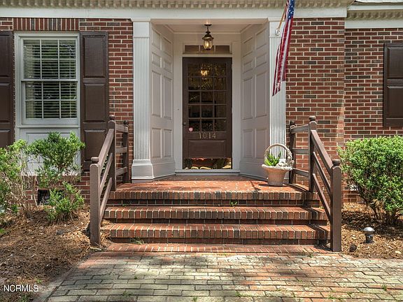 2nd image of 1014 Lafayette Avenue