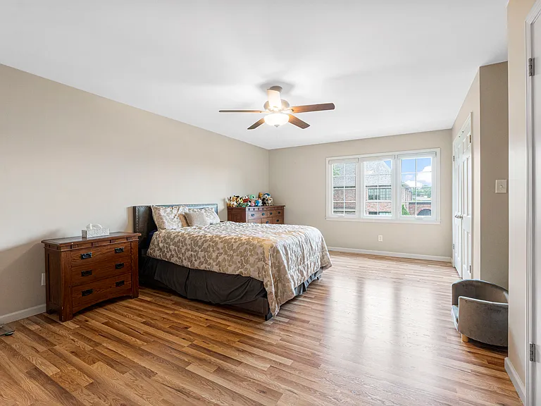 8383 Somerset Dr — Photo 9