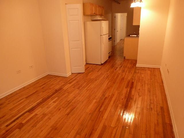 1st image of 1470 W Cuyler Ave APT Ge