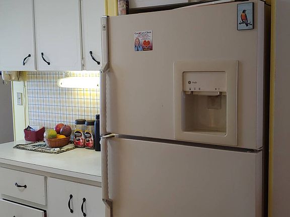 4th image of 5145 E Bay Dr #230