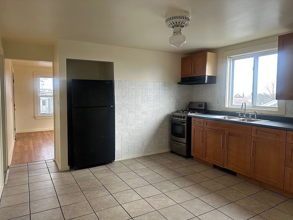 Eat In Kitchen - Tile Floor, Gas Stove, New Tile Back Splash