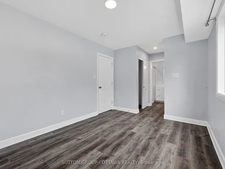 340 Shakespeare St — Photo 25