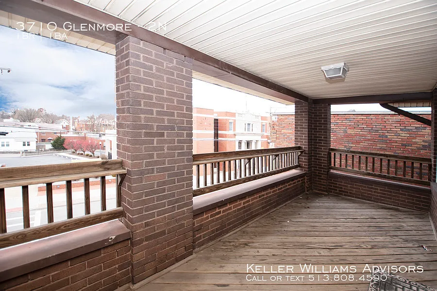 Building Photo - 3710 Glenmore Ave #2N