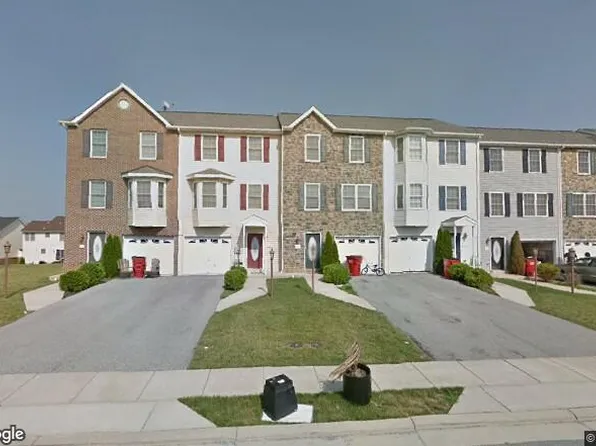 91 Fuzzy Tail Dr, Ranson, WV 25438