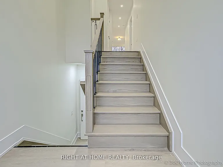 9 Beechwood Ave #UPPER — Photo 13