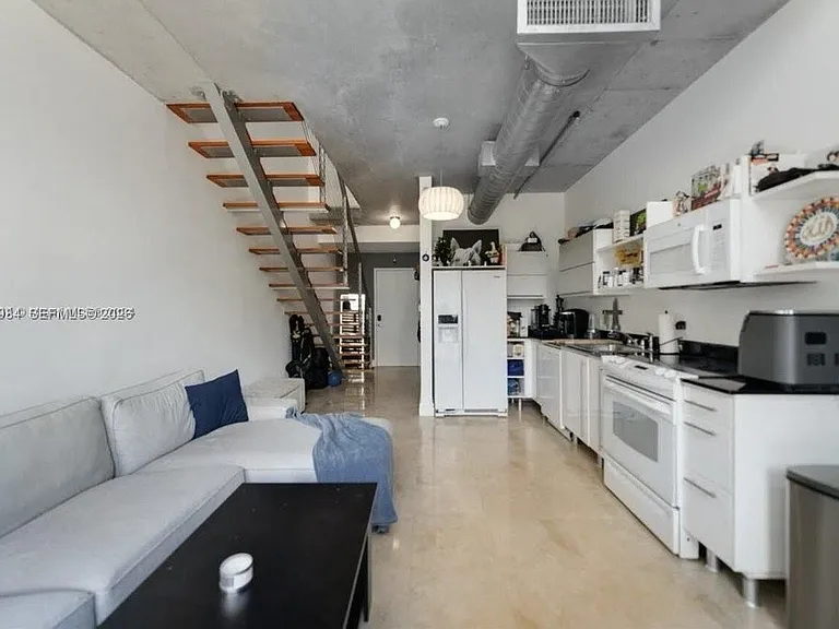 690 SW 1st Ct #1022 — Photo 3