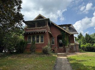 117 W Valley St, Abingdon, VA 24210