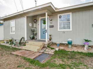 901 Park St, Greenville, TX 75401