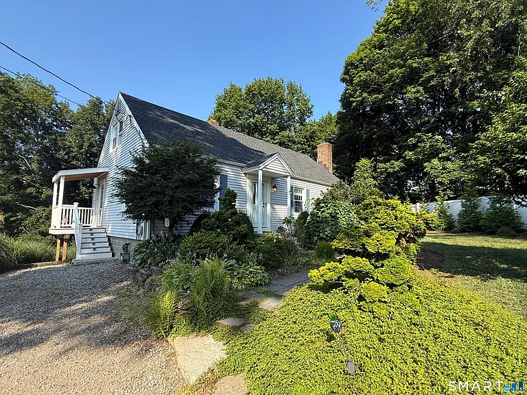 111 Mill Hill Rd — Photo 5