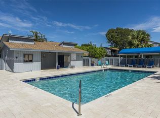 1557 N 15th Ter, Hollywood, FL 33020