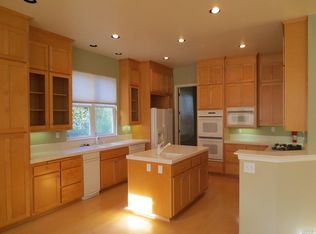 35 Dry Creek Ln, Novato, CA
