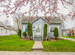 337 3rd St, Menasha, WI 54952