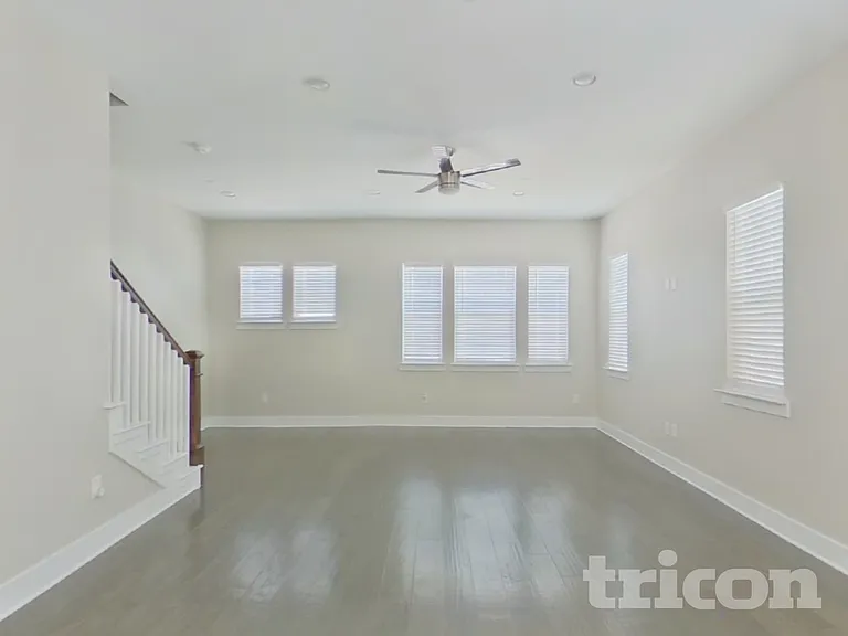 209 South Village Way — Photo 2