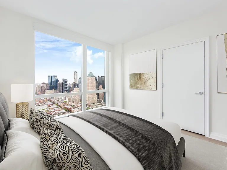 460 W 42nd St #57M — Photo 2