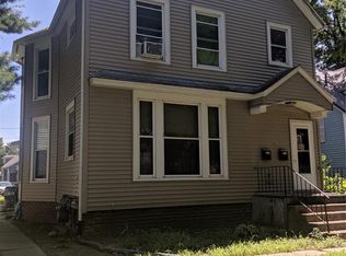 1645 C Ave NE, Cedar Rapids, IA 52402