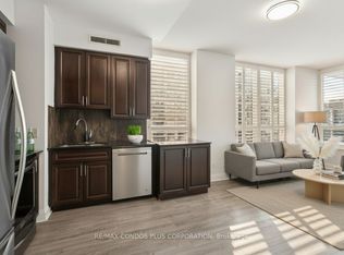 20 N Park Rd #1108, Vaughan, ON L4J0G7