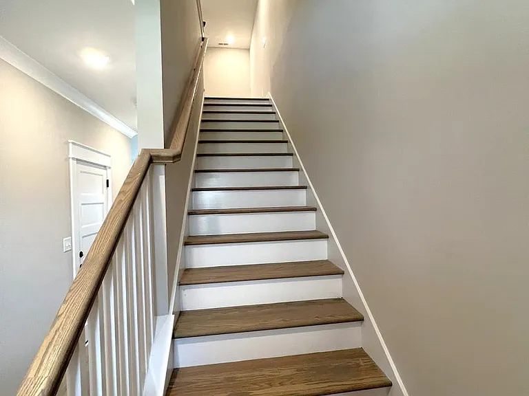 304 Lynwood Station Blvd — Photo 12