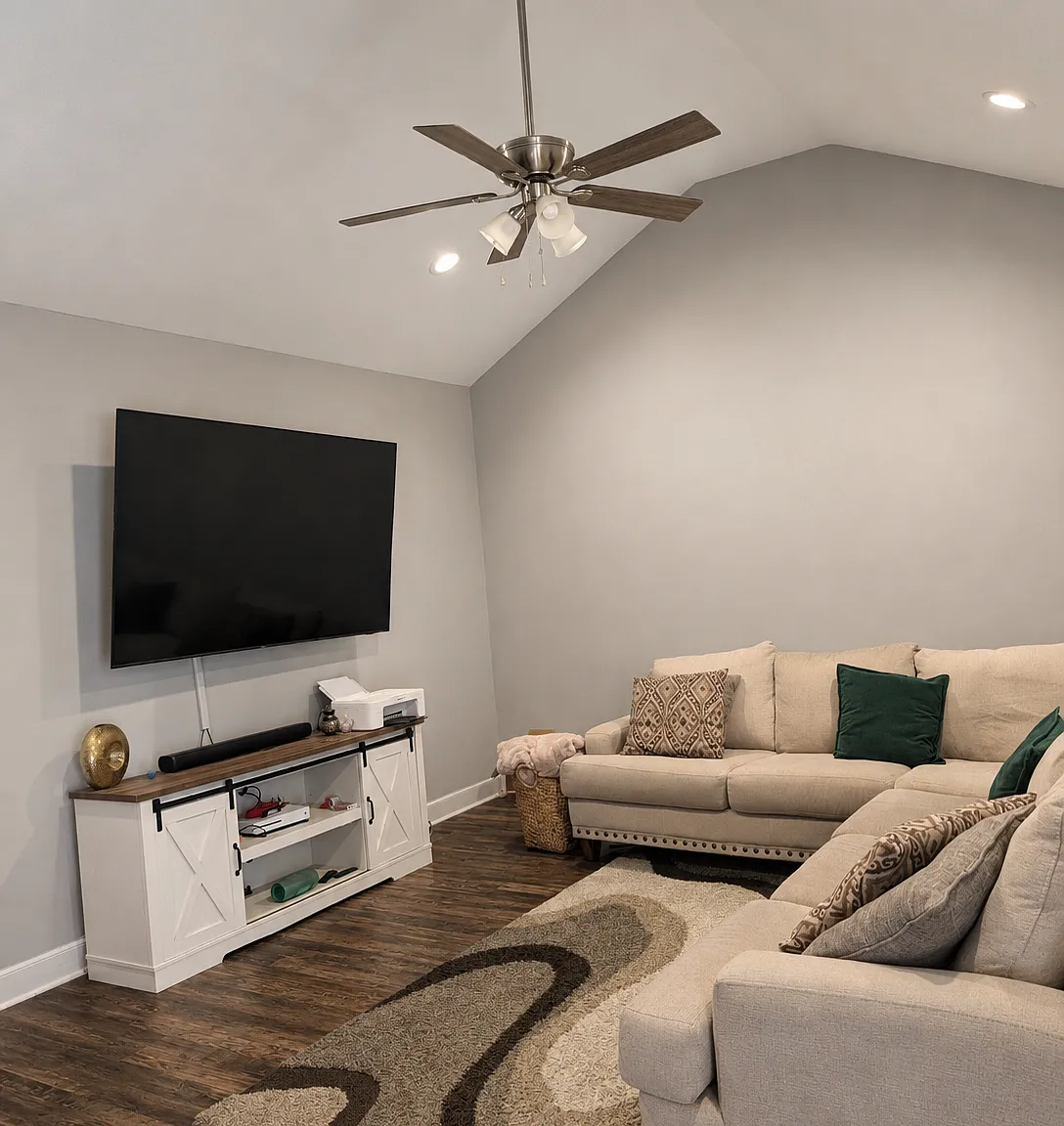 3 bed, 1242 sqft, $1,800 — Photo 3